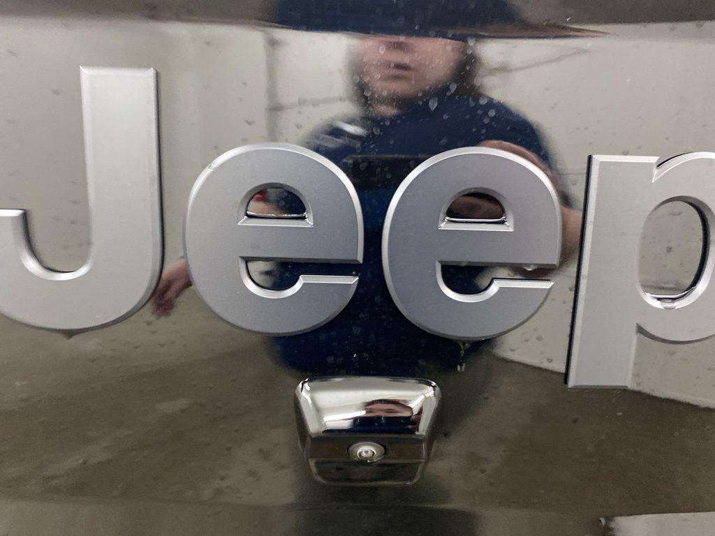 new 2025 Jeep Gladiator car, priced at $41,299