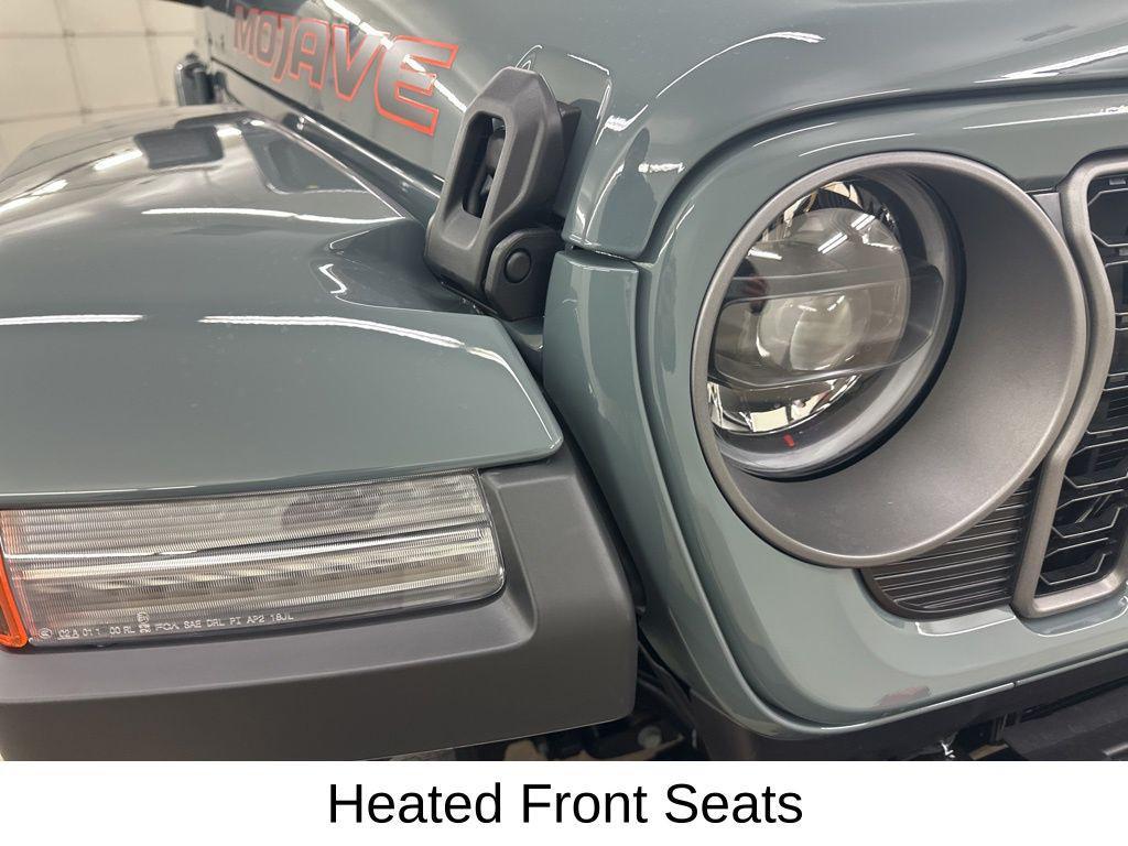 new 2026 Jeep Gladiator car, priced at $47,231