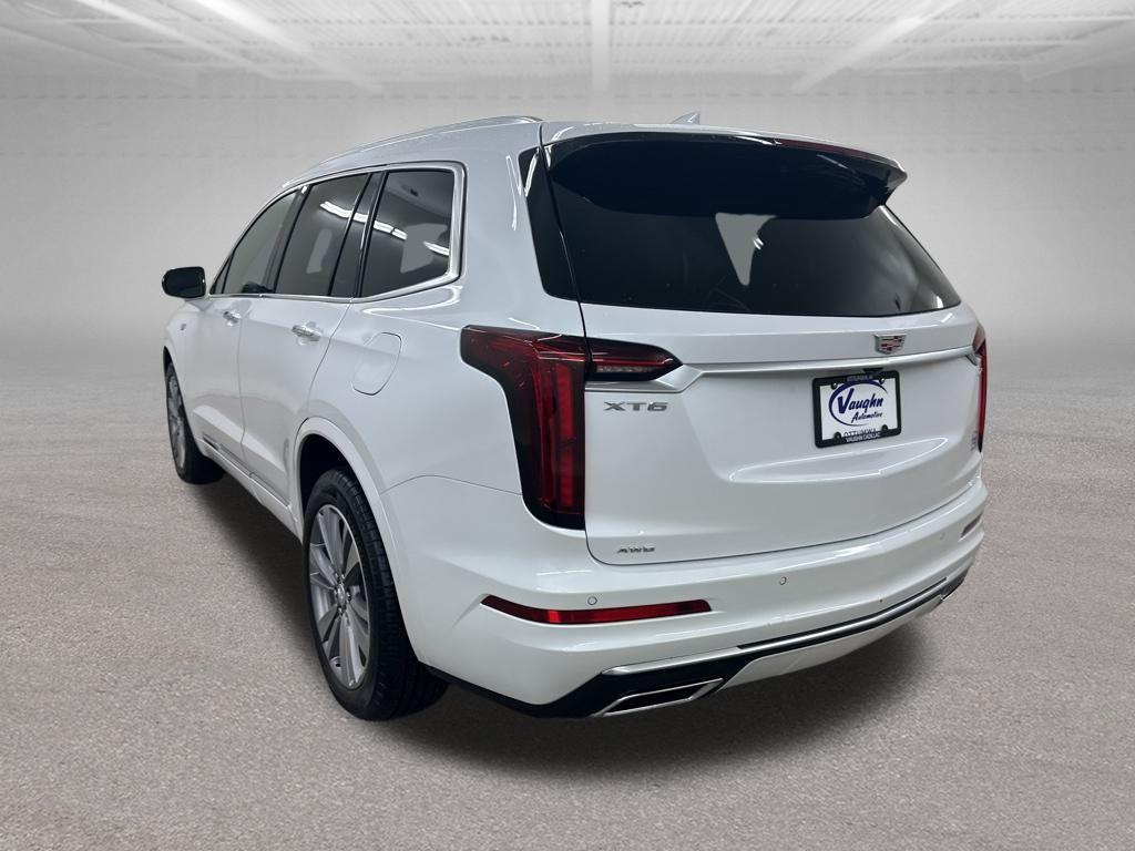 used 2025 Cadillac XT6 car, priced at $44,999