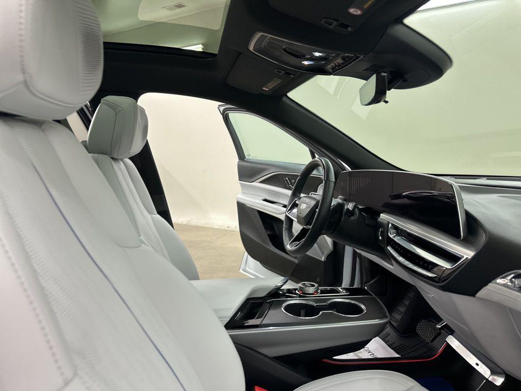 used 2025 Cadillac LYRIQ car, priced at $48,999