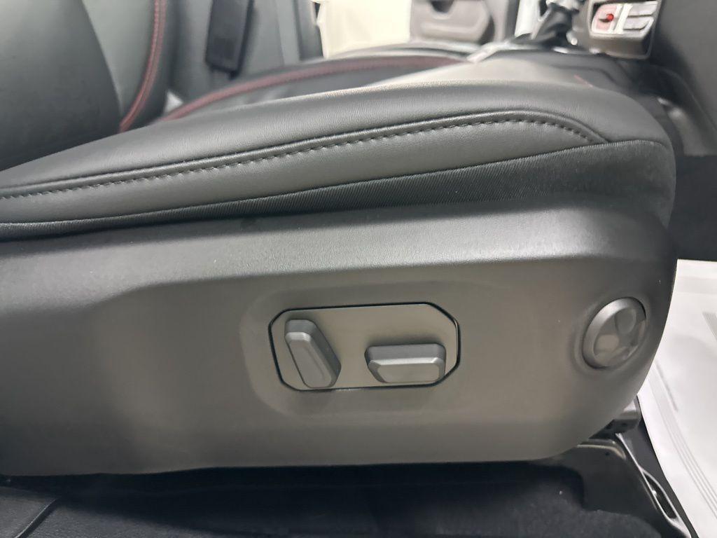 new 2025 Jeep Wrangler car, priced at $51,435