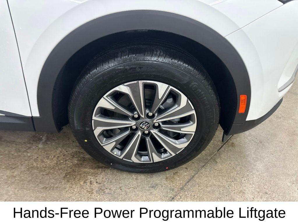 new 2026 Buick Envision car, priced at $40,345