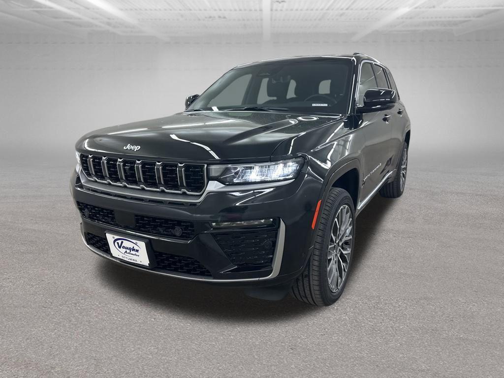 new 2026 Jeep Grand Cherokee car, priced at $53,526
