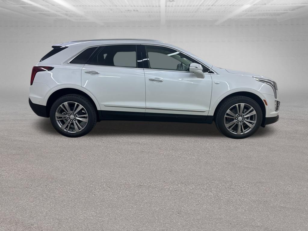 new 2026 Cadillac XT5 car, priced at $57,499