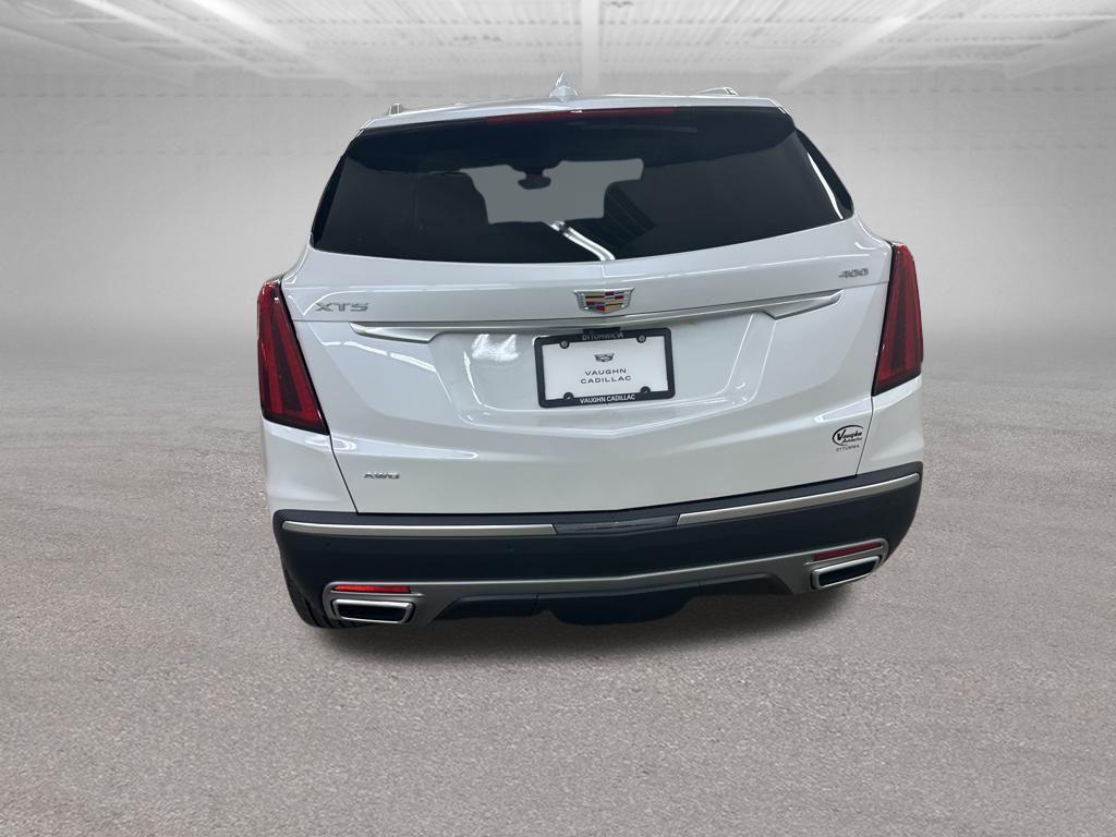 new 2026 Cadillac XT5 car, priced at $57,499