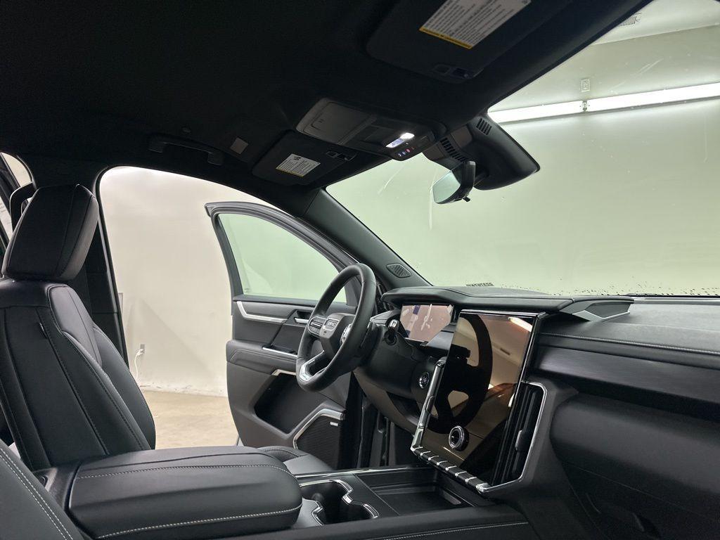 new 2026 GMC Acadia car, priced at $49,086