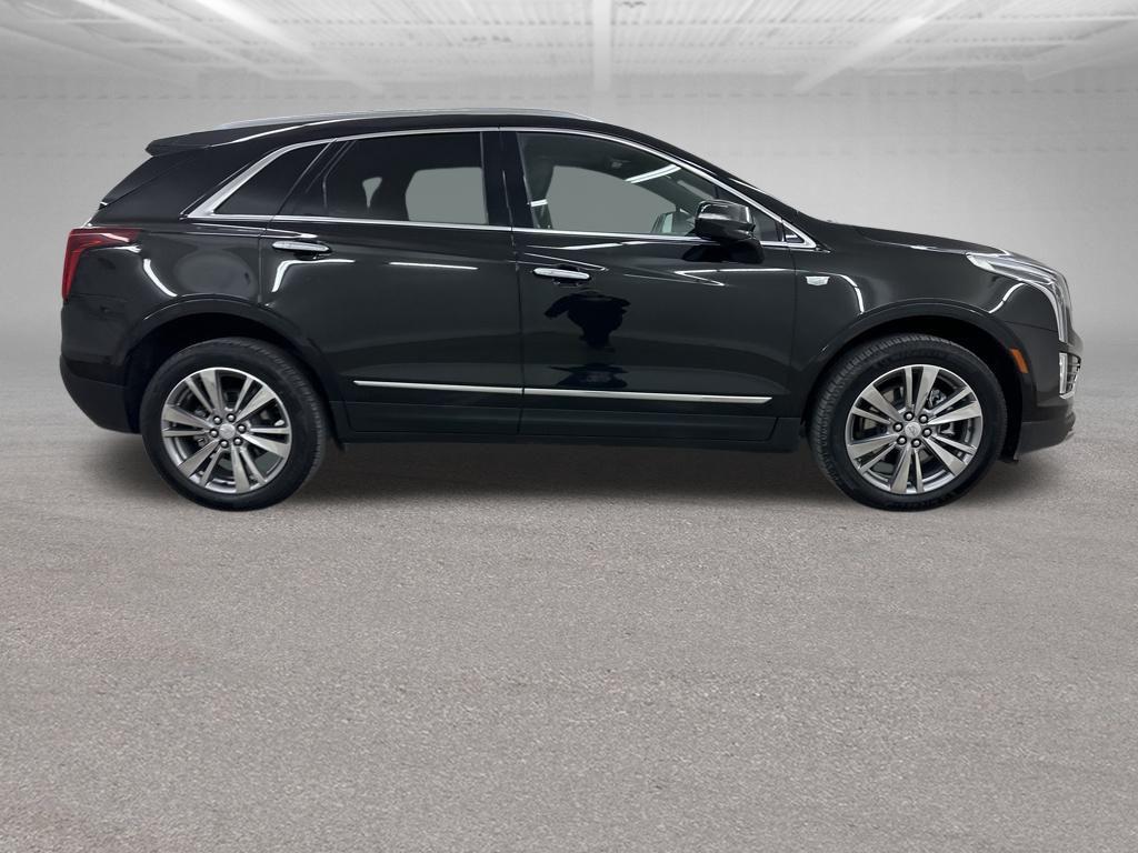 used 2025 Cadillac XT5 car, priced at $39,499