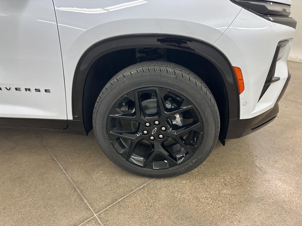 new 2026 Chevrolet Traverse car, priced at $57,890