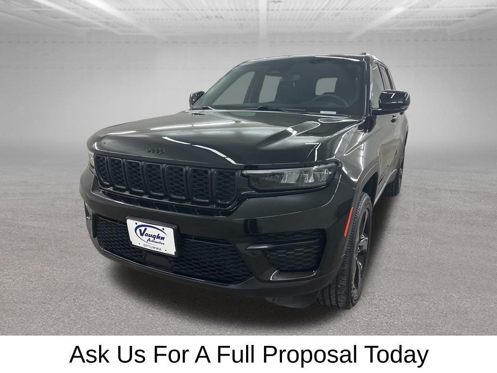 used 2024 Jeep Grand Cherokee car, priced at $33,999