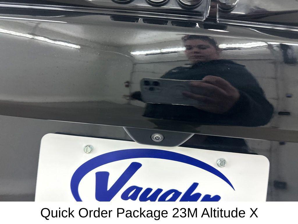 used 2024 Jeep Grand Cherokee car, priced at $33,999