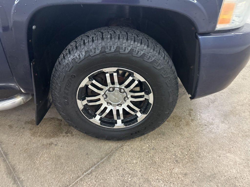 used 2009 Chevrolet Silverado 1500 car, priced at $6,000