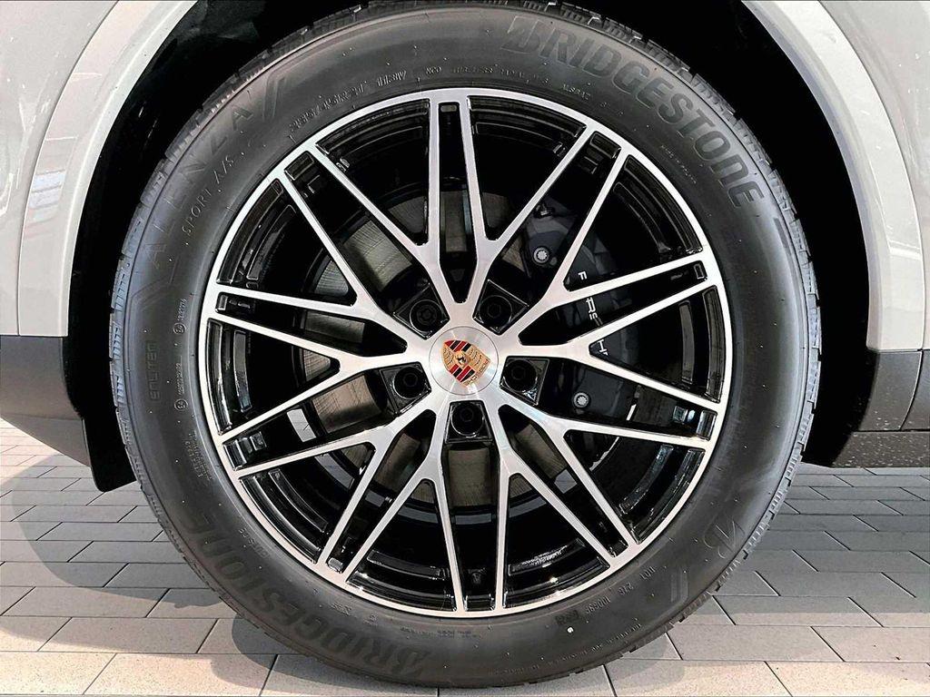 new 2026 Porsche Cayenne car, priced at $117,510
