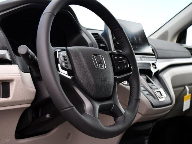 new 2026 Honda Odyssey car, priced at $42,682