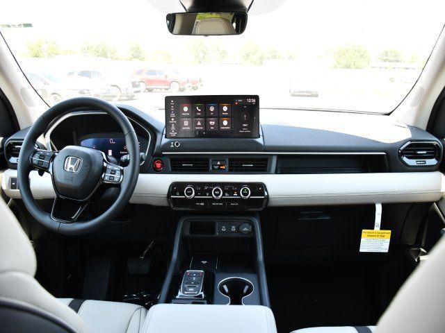 new 2026 Honda Pilot car, priced at $46,066