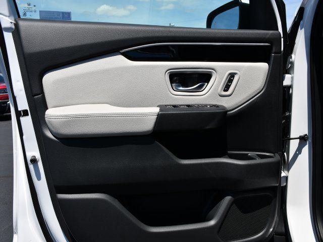 new 2026 Honda Pilot car, priced at $46,066