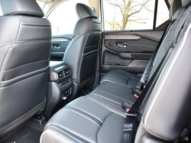 new 2026 Honda Pilot car, priced at $51,222