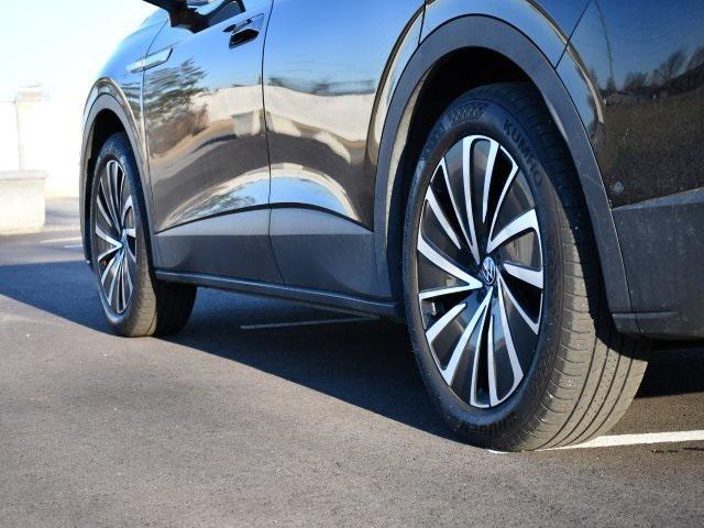 used 2024 Volkswagen ID.4 car, priced at $22,519