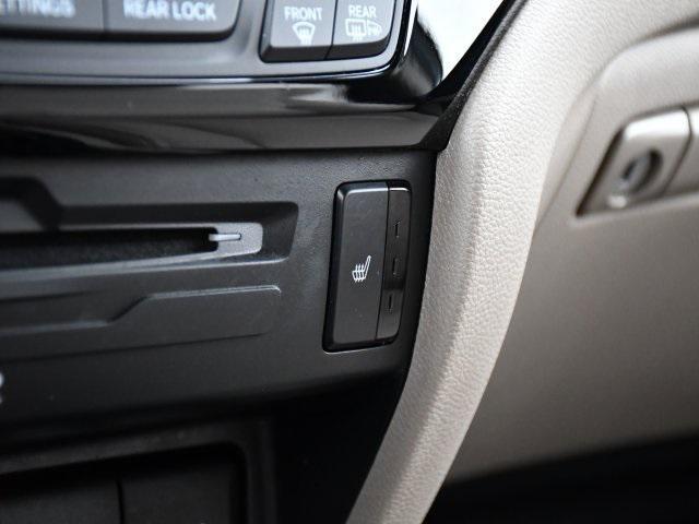 used 2022 Honda Pilot car, priced at $30,828