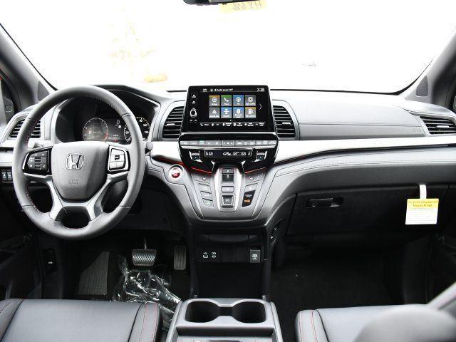 new 2026 Honda Odyssey car, priced at $43,095