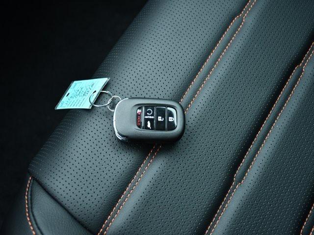 new 2026 Honda CR-V Hybrid car, priced at $38,593