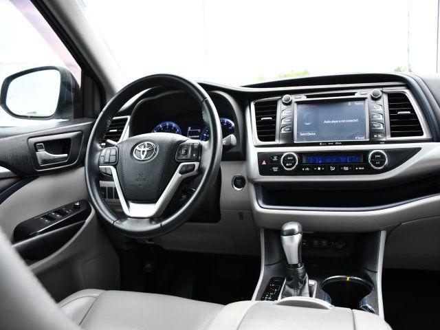 used 2019 Toyota Highlander car, priced at $24,295