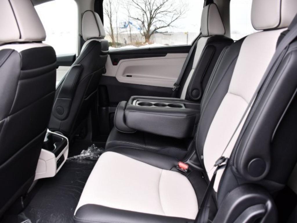 new 2026 Honda Odyssey car, priced at $48,951