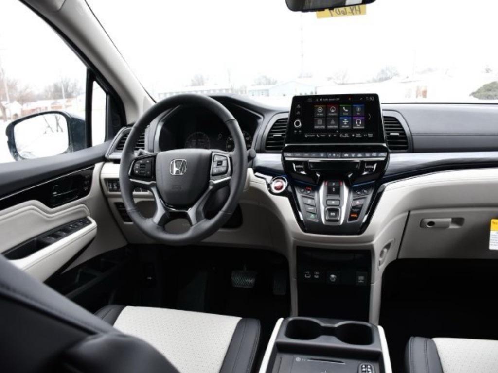 new 2026 Honda Odyssey car, priced at $48,951