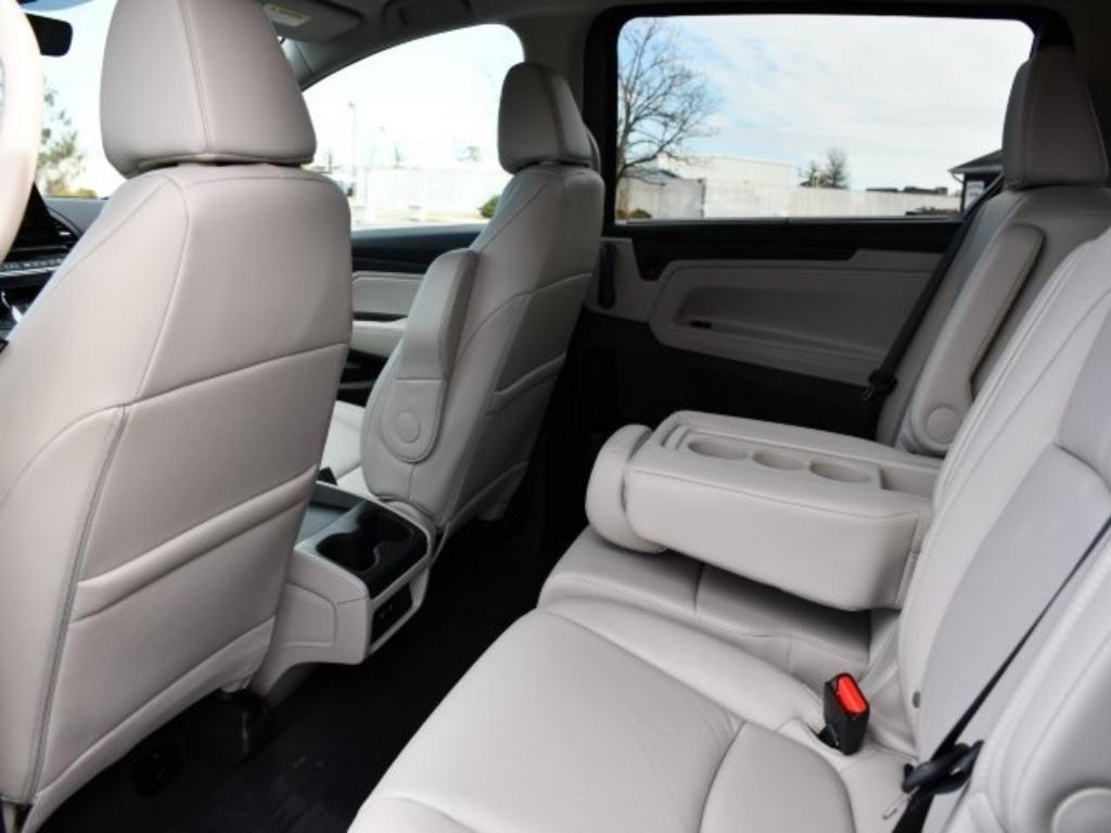 new 2026 Honda Odyssey car, priced at $42,083