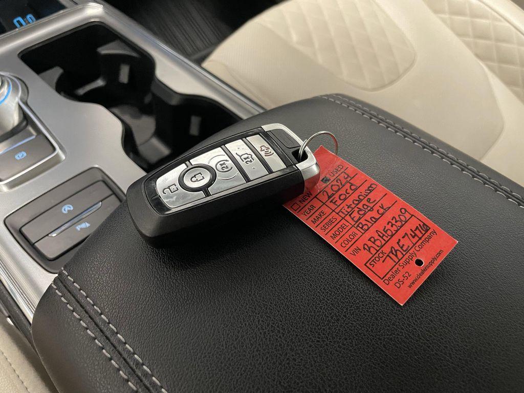 used 2024 Ford Edge car, priced at $32,986