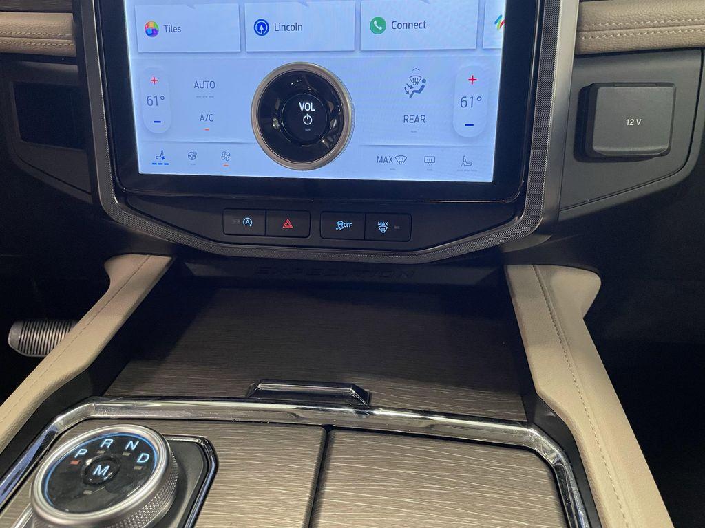 used 2024 Ford Expedition car, priced at $56,986