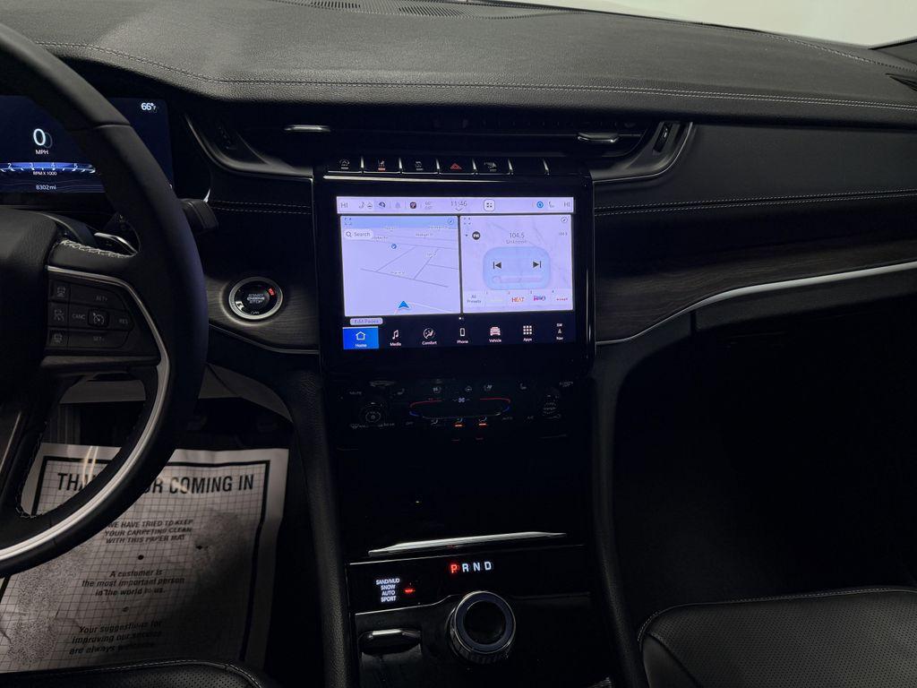 used 2025 Jeep Grand Cherokee car, priced at $39,786