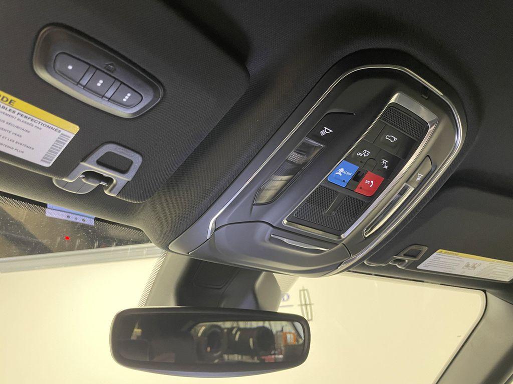 used 2024 Jeep Grand Cherokee car, priced at $35,546