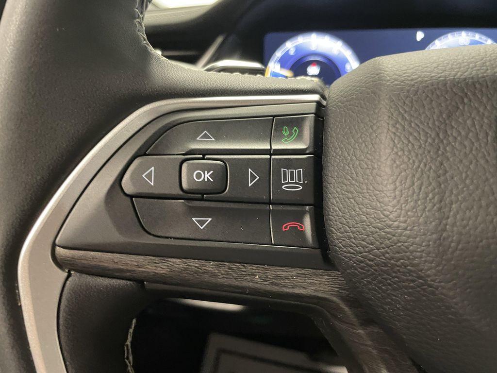 used 2024 Jeep Grand Cherokee car, priced at $35,546