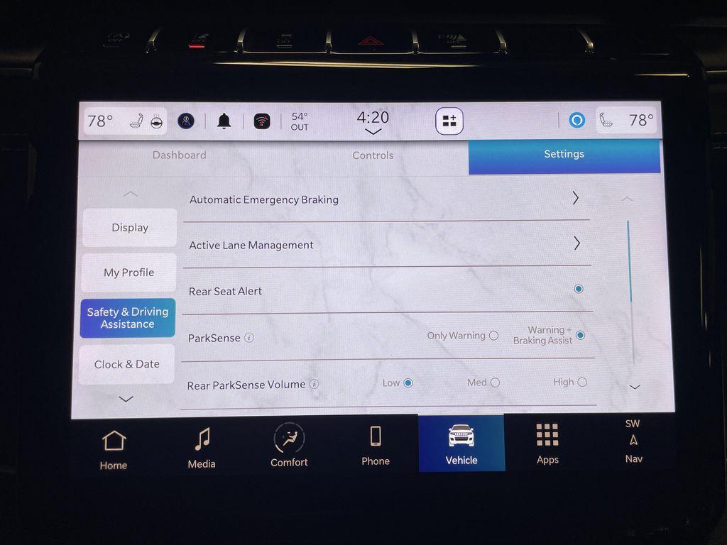 used 2024 Jeep Grand Cherokee car, priced at $35,546