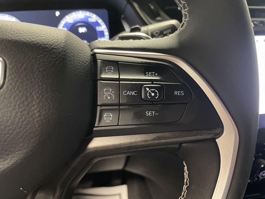 used 2024 Jeep Grand Cherokee car, priced at $35,546