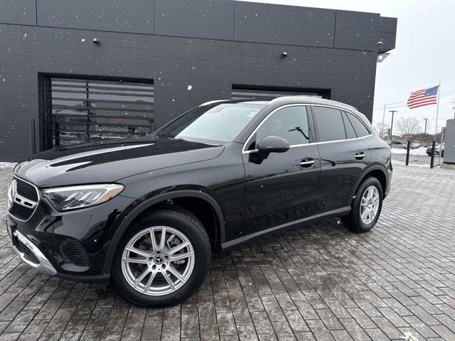 new 2025 Mercedes-Benz GLC 300 car, priced at $47,991