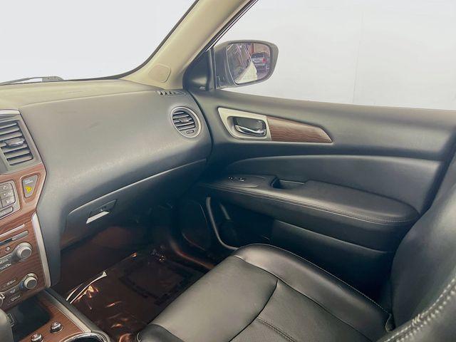 used 2020 Nissan Pathfinder car, priced at $17,987