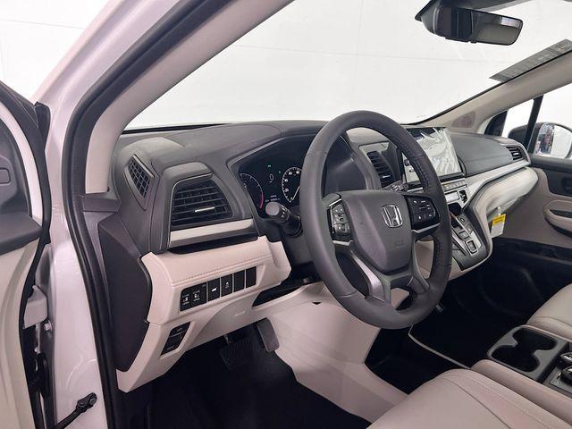 new 2026 Honda Odyssey car, priced at $42,324