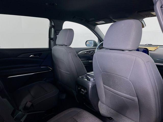 used 2025 Chevrolet Traverse car, priced at $31,250