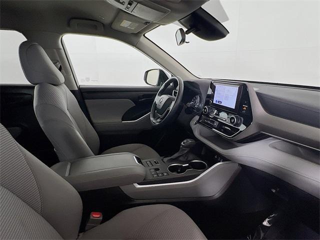 used 2024 Toyota Highlander car, priced at $34,692