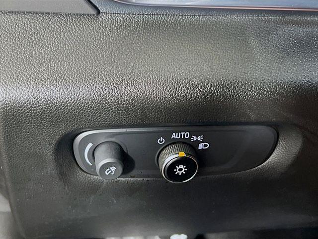used 2023 Chevrolet Traverse car, priced at $25,594