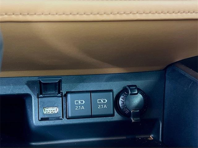 used 2020 Toyota Highlander car, priced at $27,500