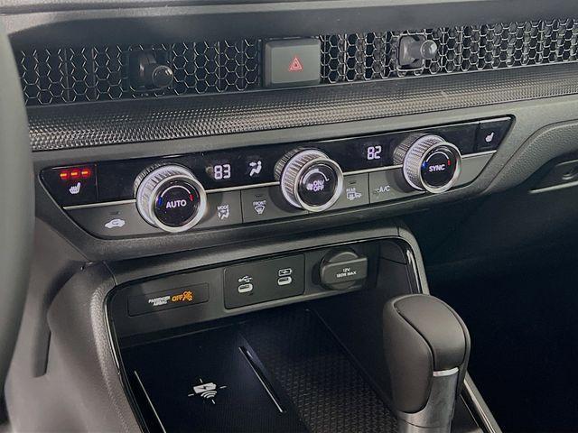 new 2026 Honda CR-V Hybrid car, priced at $39,831