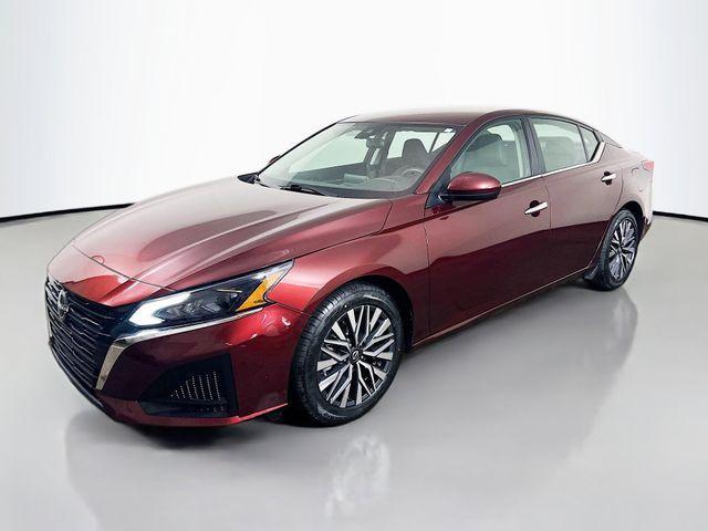 used 2023 Nissan Altima car, priced at $16,158