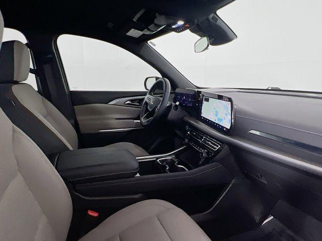 used 2025 Chevrolet Traverse car, priced at $37,600
