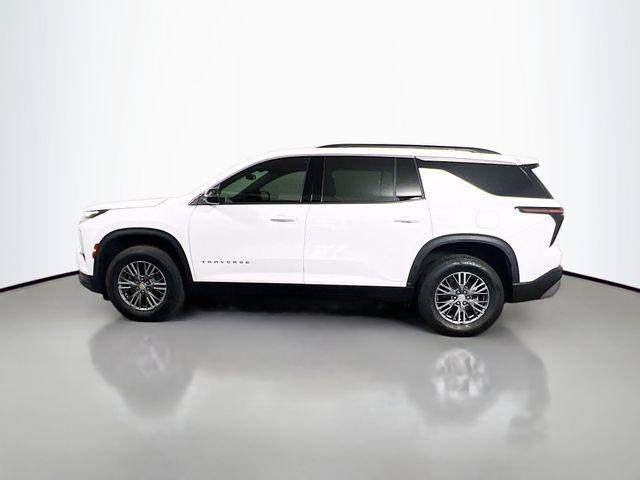 used 2025 Chevrolet Traverse car, priced at $37,600