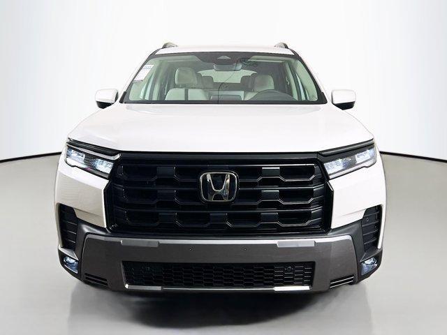 new 2026 Honda Pilot car, priced at $43,929