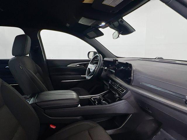 used 2025 Chevrolet Traverse car, priced at $37,335