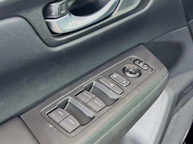 new 2026 Honda CR-V Hybrid car, priced at $35,626