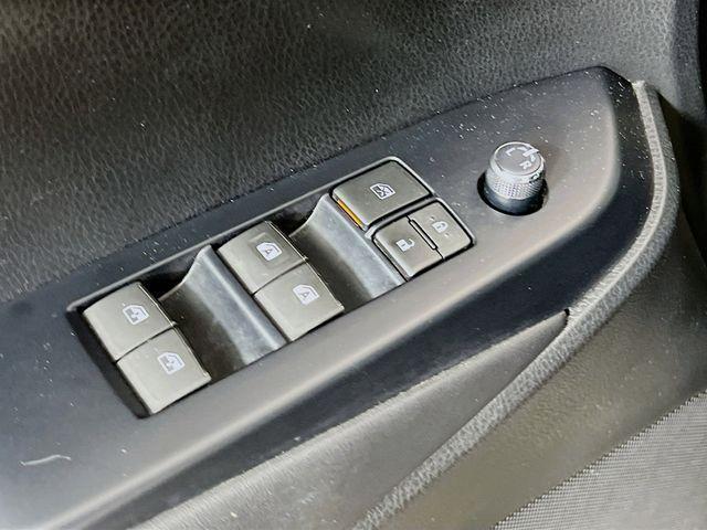 used 2015 Toyota Highlander car, priced at $14,318